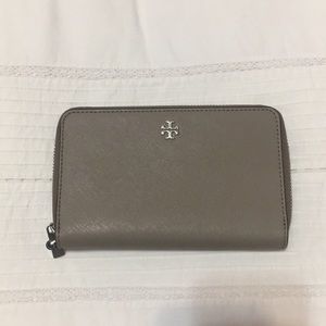 Tory Burch Wallet/ Wristlet